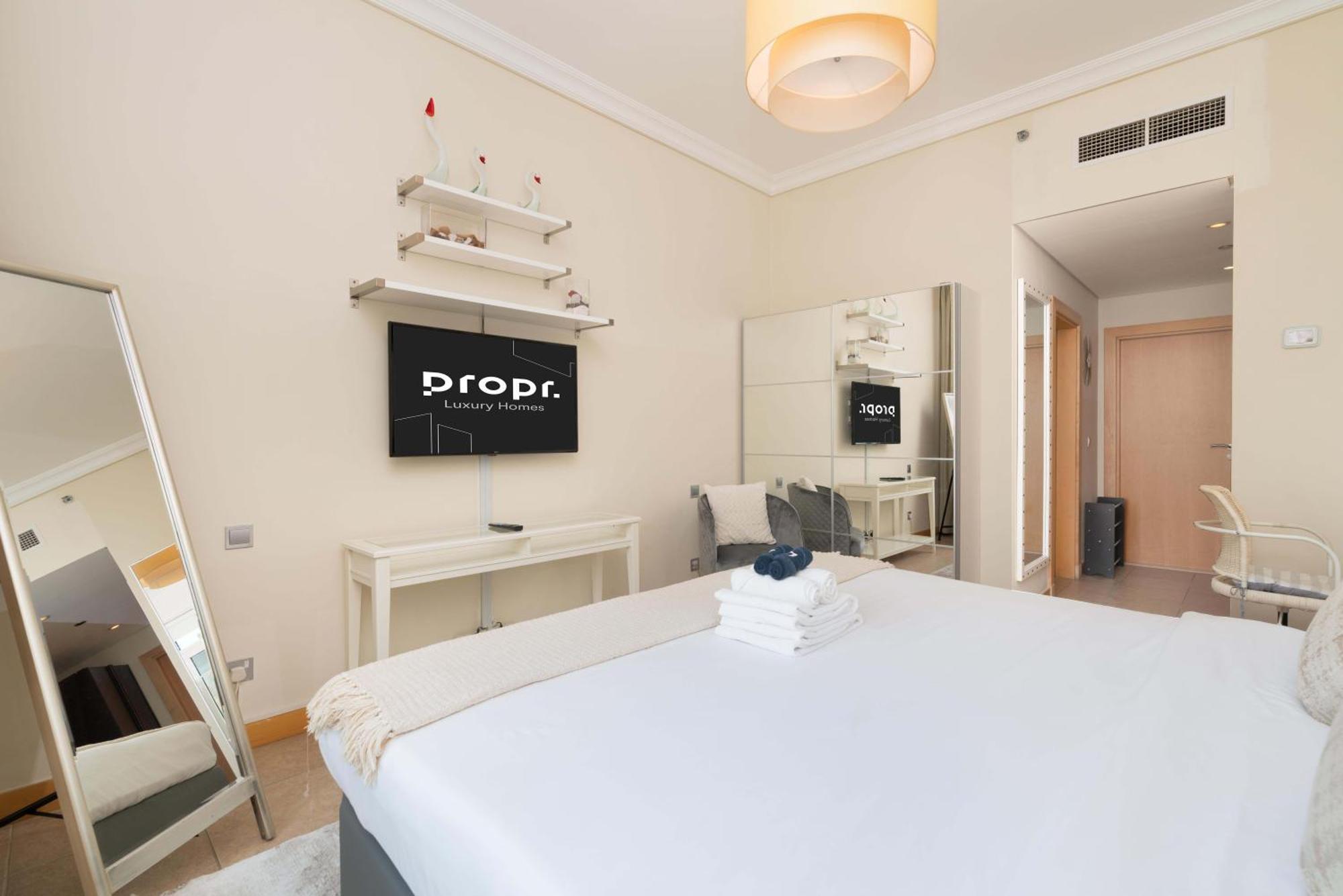 Welcoming 1 Bedroom Palm Jumeirah With Sea View * Dubai